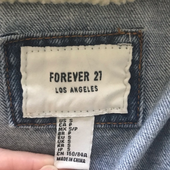Forever 21 faux shearling denim jacket - Picture 3 of 6
